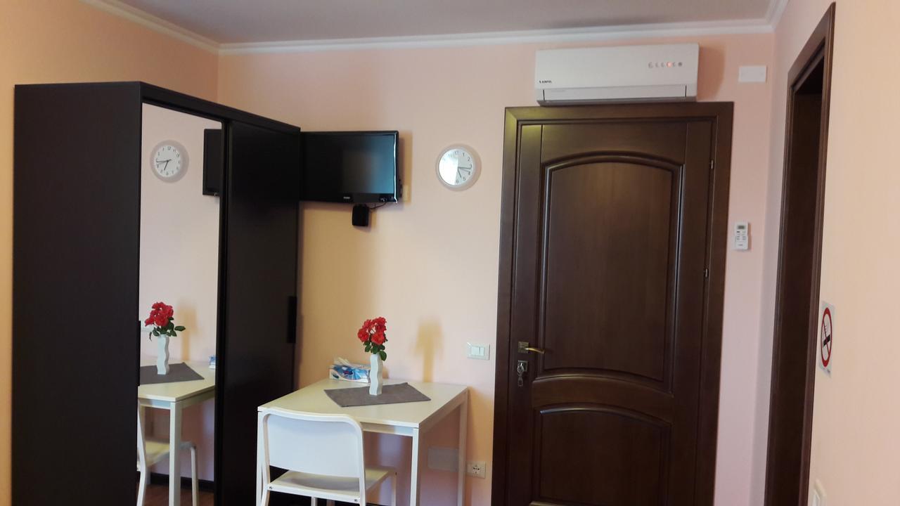 Vila Family Otel Cricova Dış mekan fotoğraf