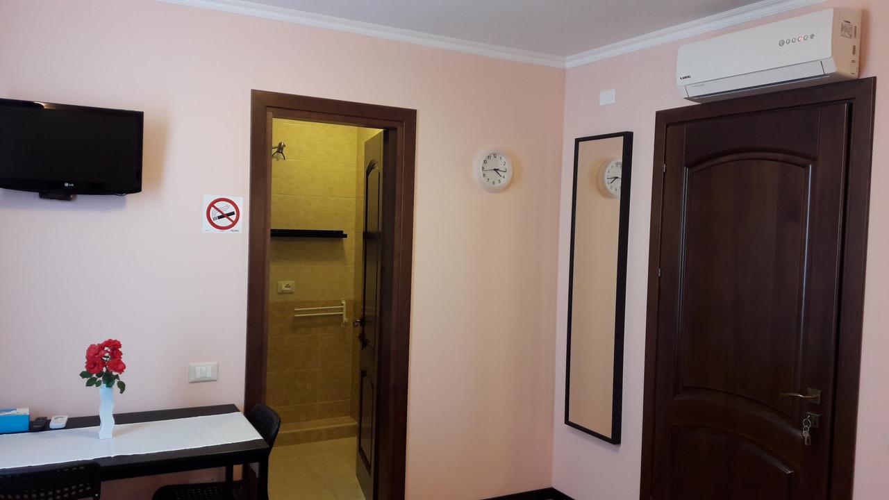 Vila Family Otel Cricova Dış mekan fotoğraf