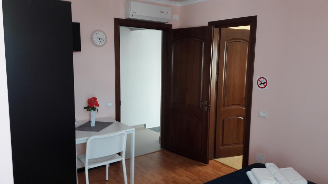 Vila Family Otel Cricova Dış mekan fotoğraf